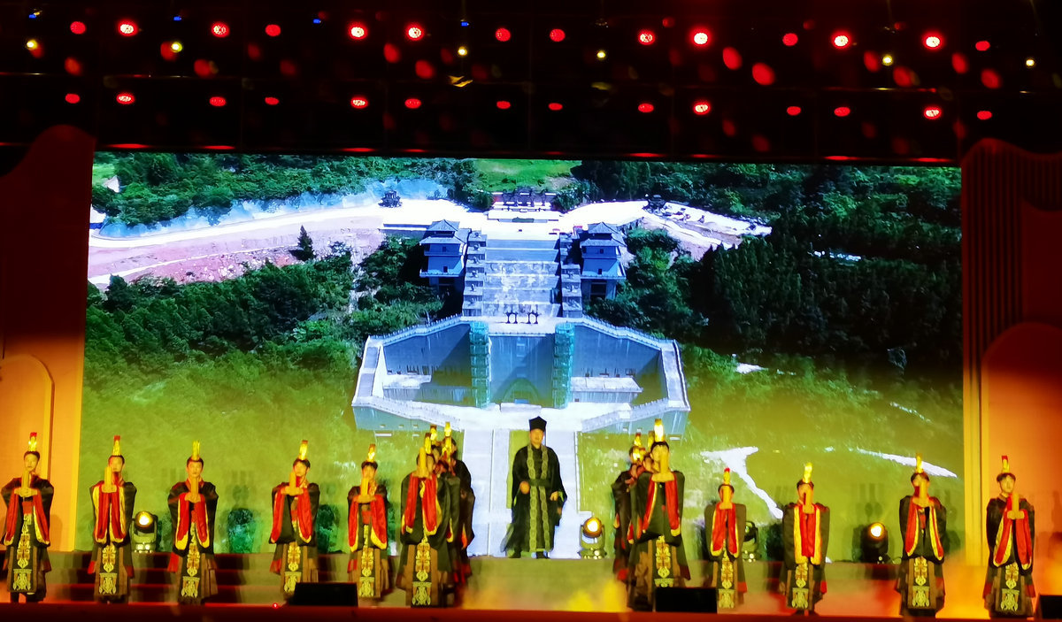 915.jpg